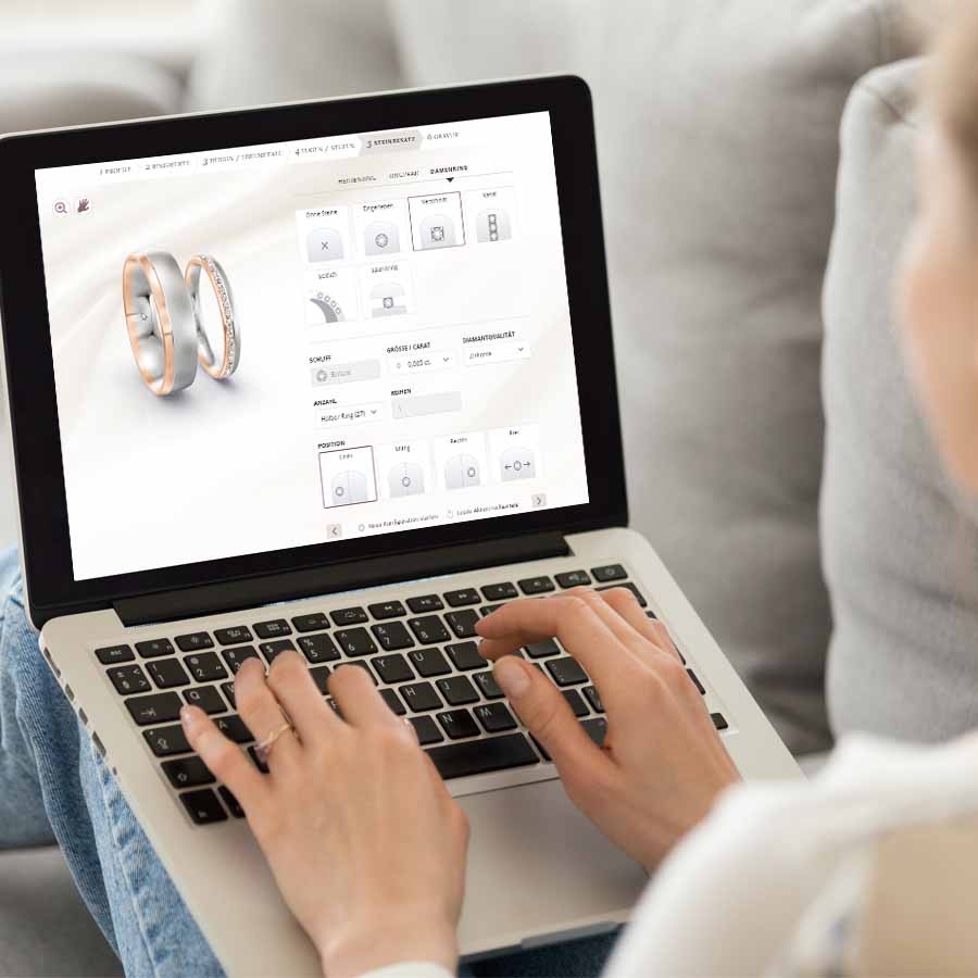 Trauringkonfigurator am Laptop